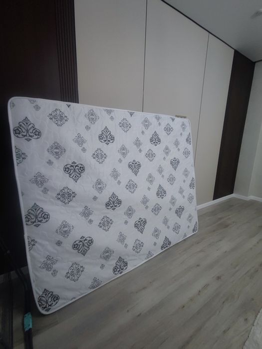 Продам матрас 160х200
