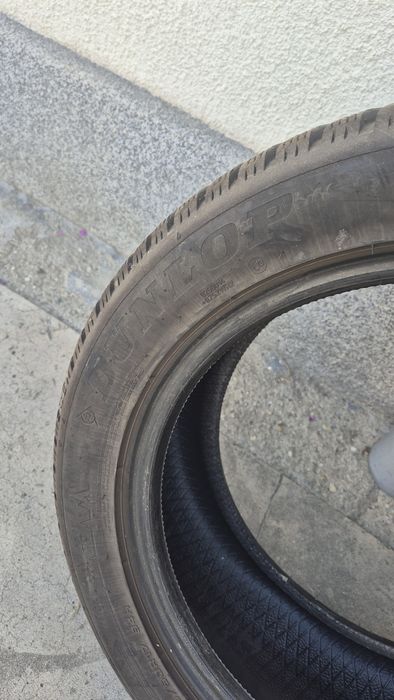 Vând anvelope de iarna DUNLOP, 225/50/R17, DOT 2022, ca noi!