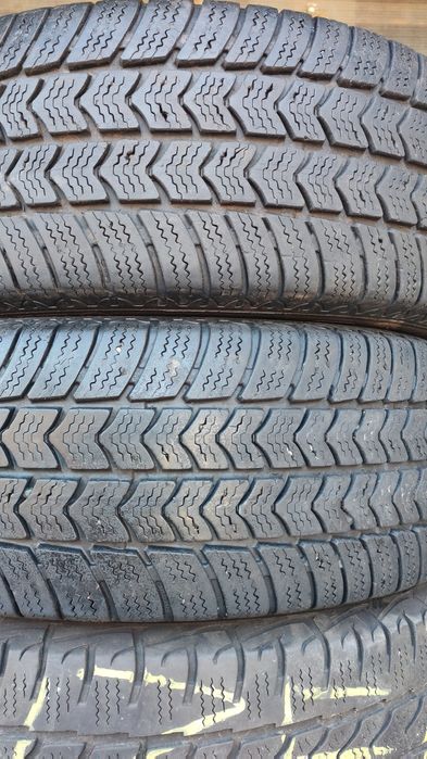 215 65 16C,4buc iarnă Semperit, toate au peste 6mm