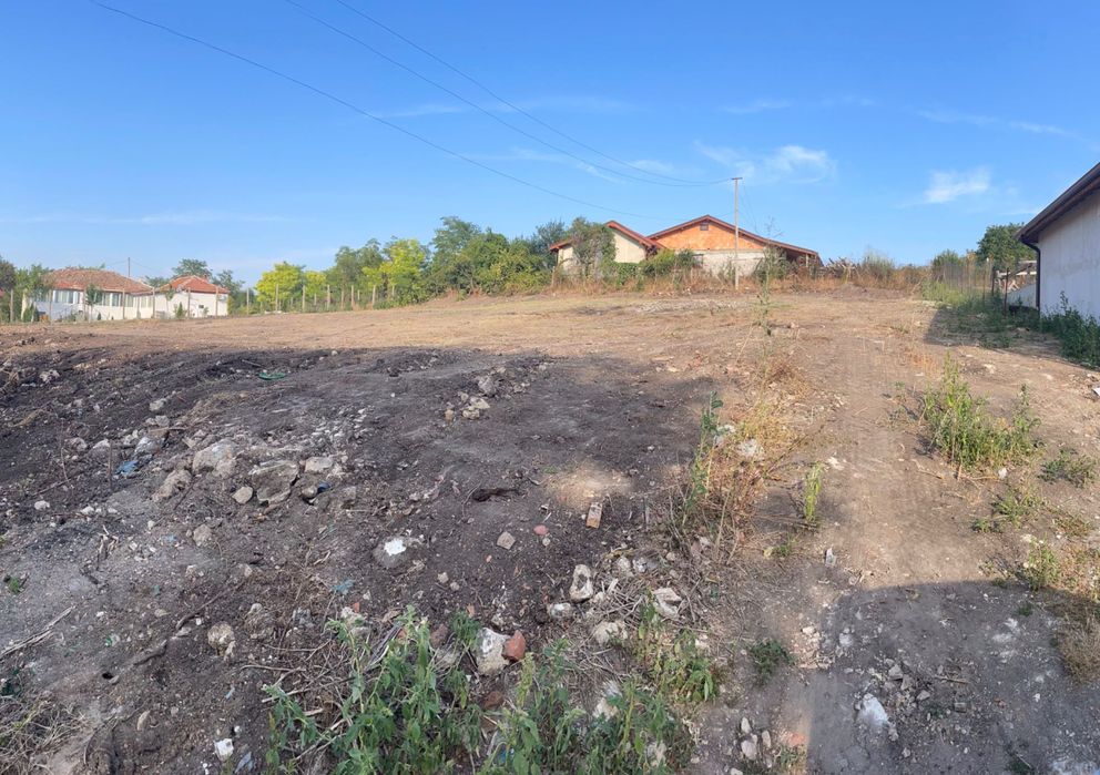 Продава се Парцел в Варна, Червен площад - 1115 кв.м за 13 €/кв.м - Снимка #1