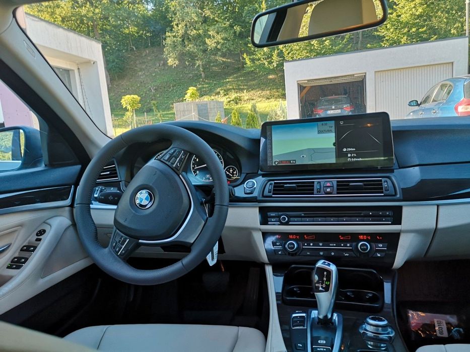 BMW 528i 245 CP/2012