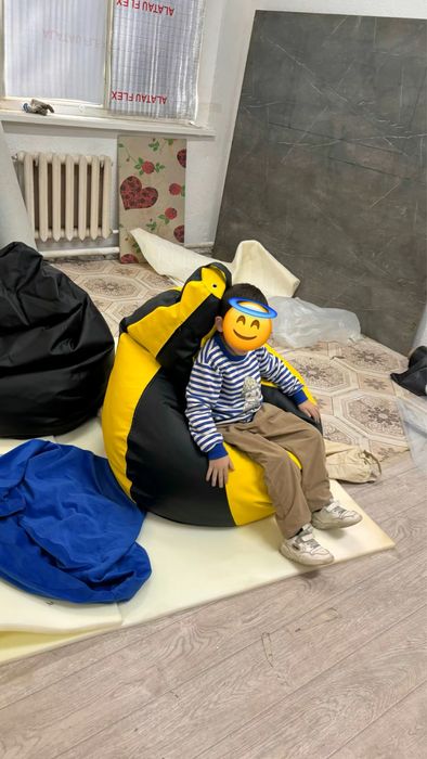 Кресло мешок желточерный