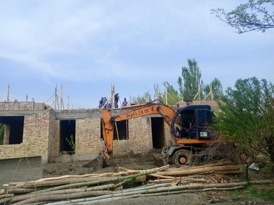 Экскаватор Samsung 132