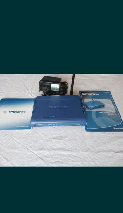 Router nou în cutie stare perfectă de funcționare