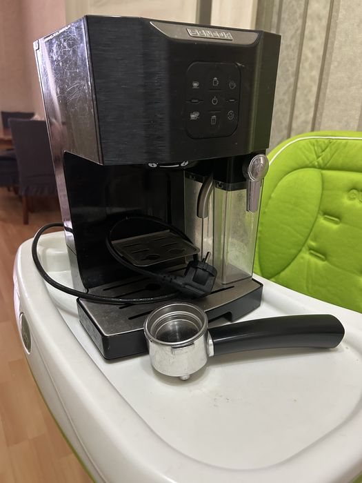 Кофеварка продам