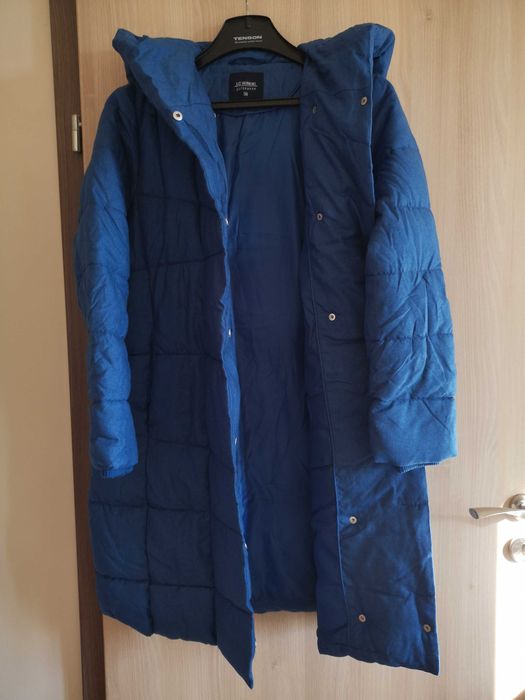 Ново Дамско Зимно Яке от LC WAIKIKI 38 Размер