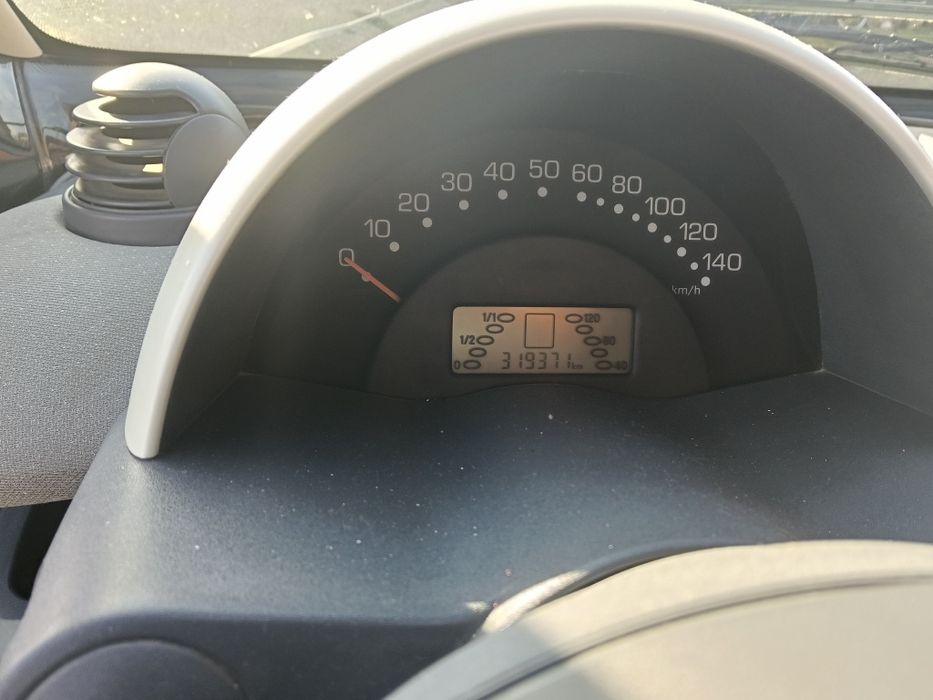 Vând Smart 800 diesel 2001