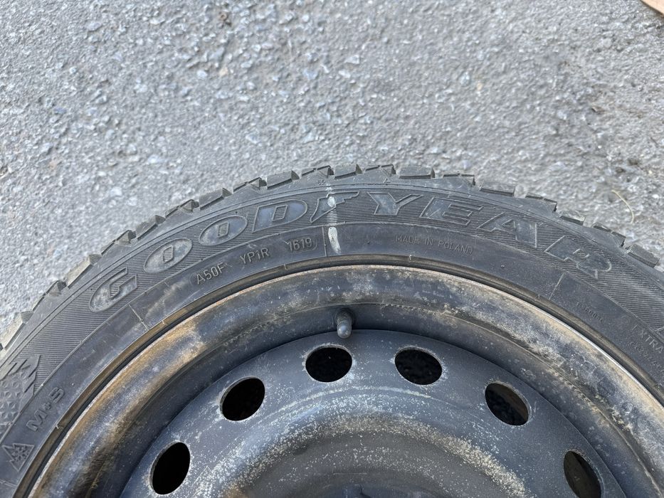 Комплект зимних колёс Goodyear UltraGrip