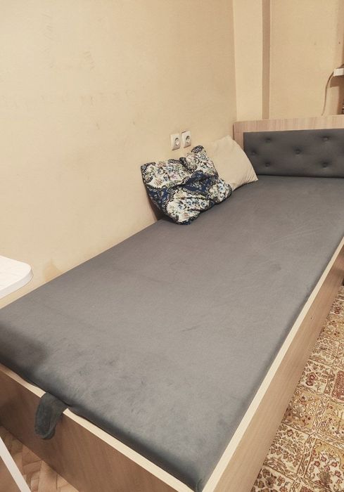 продам односпальнюю кровать