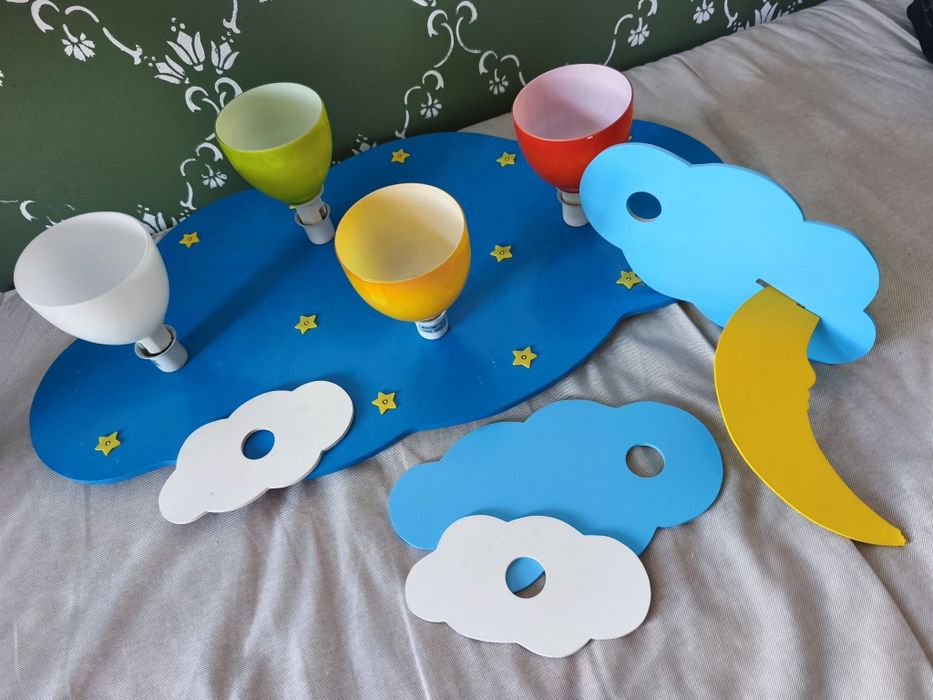 Lustră copii – model nor magic cu lună și steluțe
