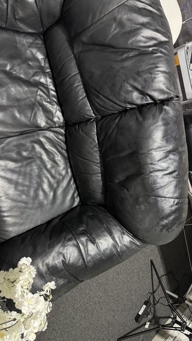 Canapea piele neagra