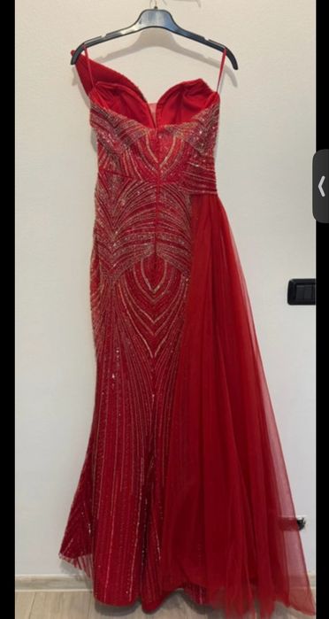 Rochie superba pentru ocazie speciala