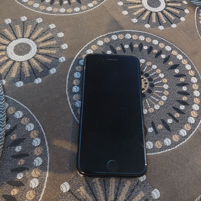 iPhone 7 32GB black
