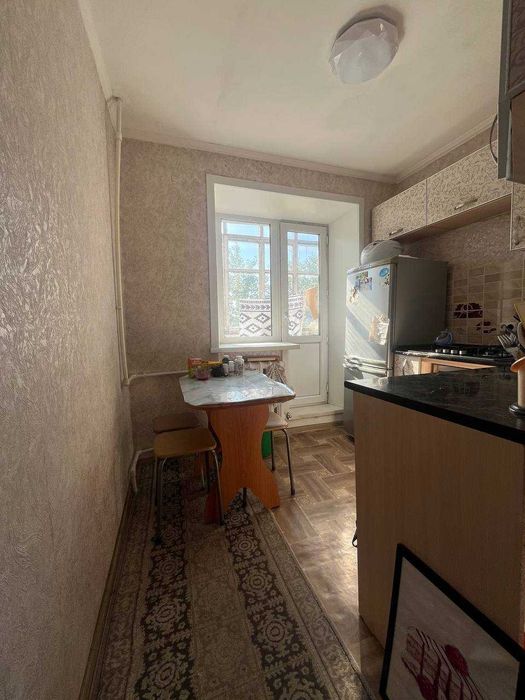 Продам срочно 3х,  район Аян -Пассажа, 4 эт.