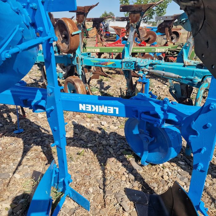 Lemken opal 110 , lemken opal 120 cu 3  . 4 trupite