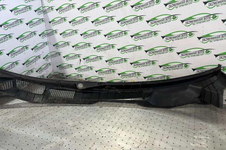 Grila stergatoare Opel Astra G