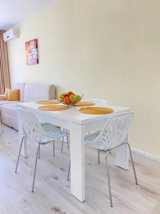 Дава се под наем Двустаен апартамент в Варна, Аспарухово - 50 кв.м за 650 € - Снимка #2