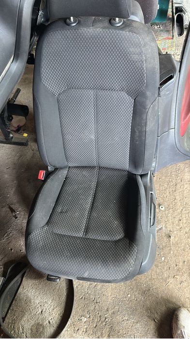 Scaune fata passat b7 cu incalzire