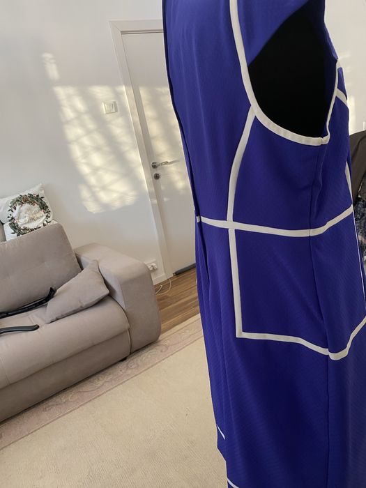 Vand rochie deosebita  , masura44