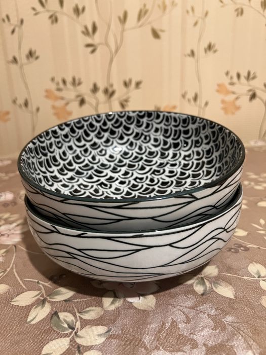 Керамические блюда по 3000 каждое