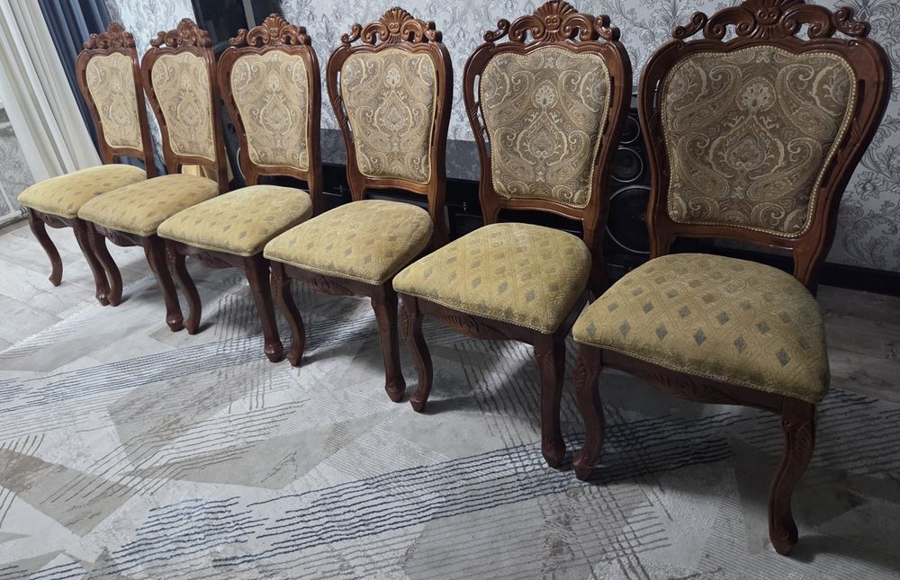 Продаются  стулья