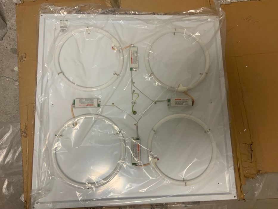 Светильник потолочный