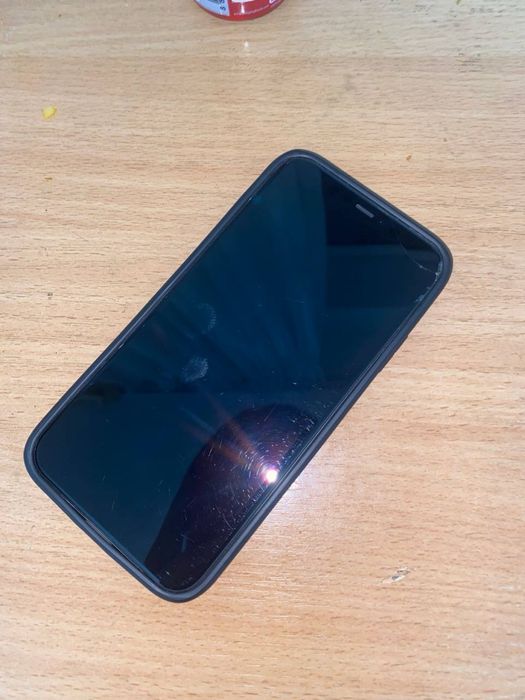 Обеняю iphone 11