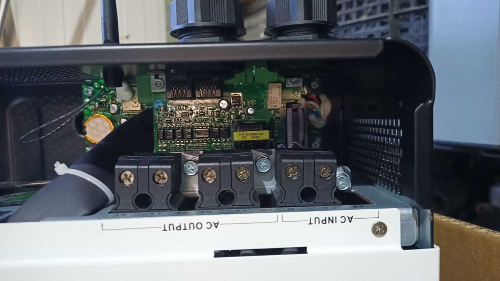 Хибриден инвертор за соларна система 5kW 6kW 8kW 12kW