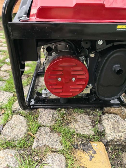 Генерятор 3 фазен монофазен Honda ECMT 7000 Чисто нов