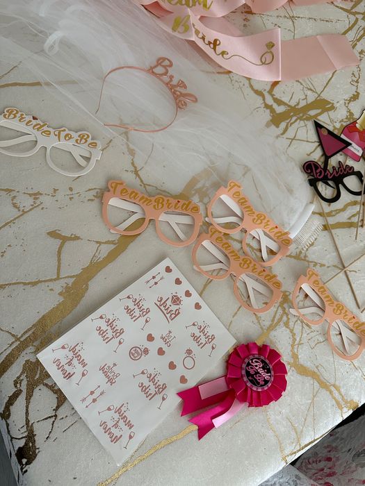 Аксесоари за моминско парти