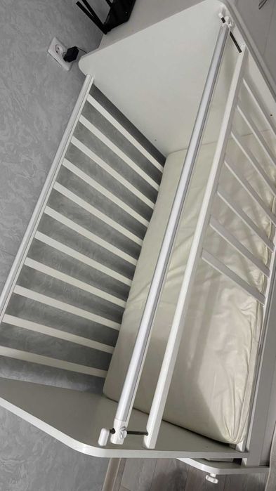 ПРОДАМ СРОЧНО Детский кровать .