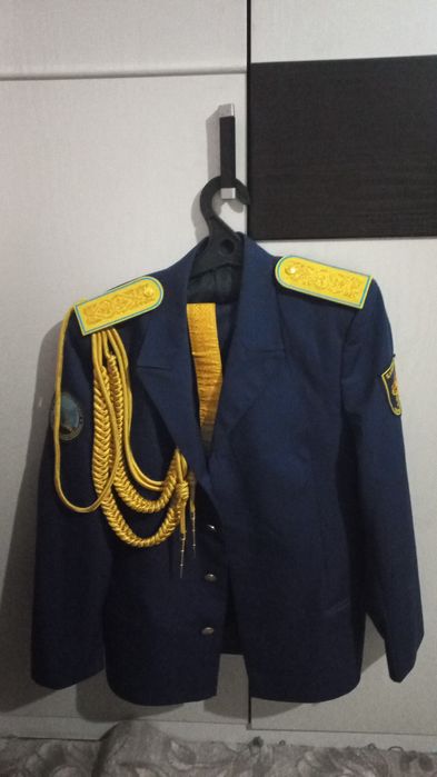 Парадный форма продам