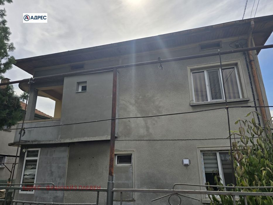 Етаж от къща в Плевен, област-с.Опанец площ 90 цена 109000