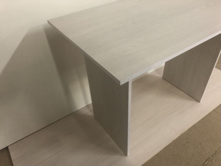 Стол обеденный 1000х600