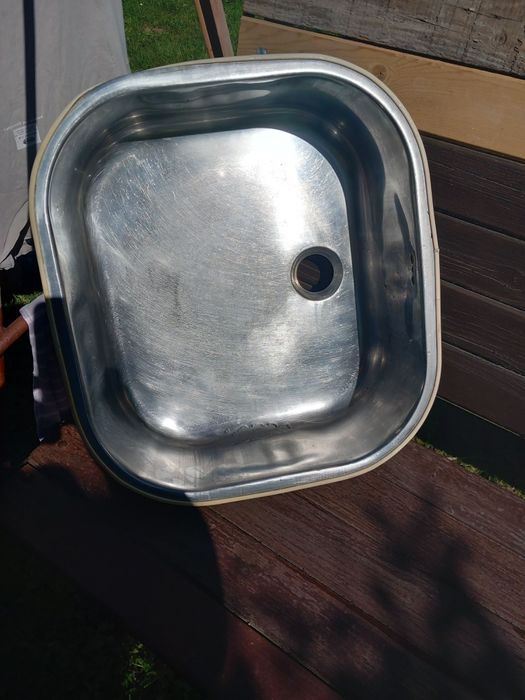 Мивка от алпака,здрава и дебела ламарина.от социализма