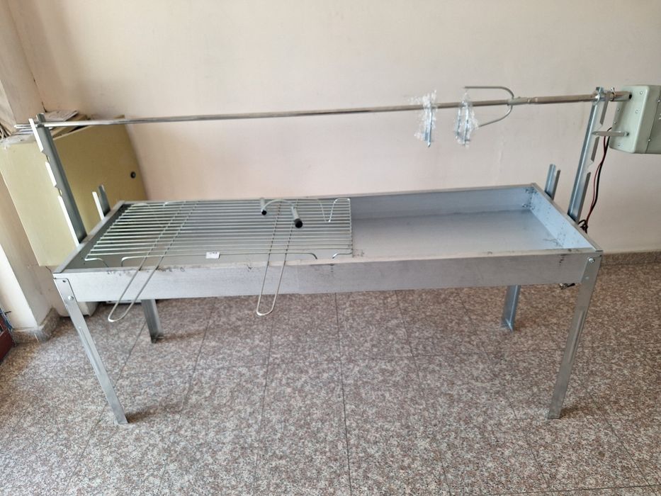 Чеверме грил барбекю за печене на агнета,прасенца и др.