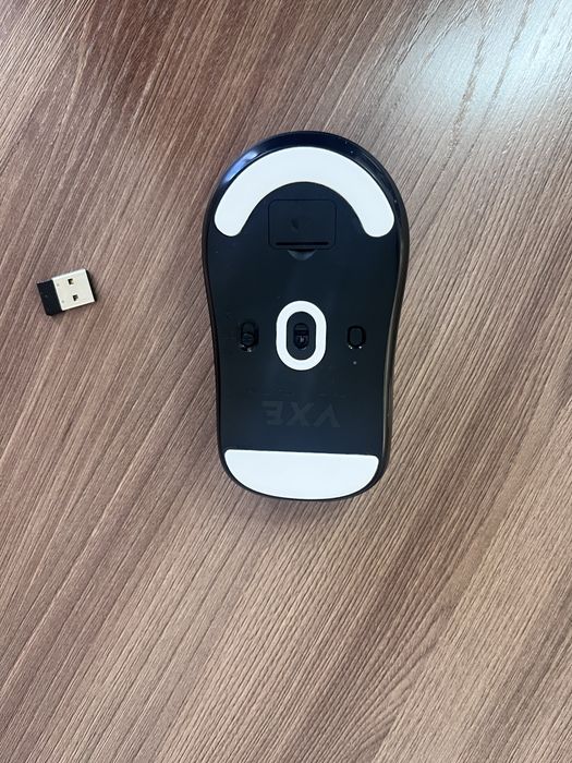 Продам мышку VXE R1 Se+