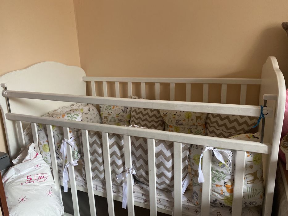 Детский кровать