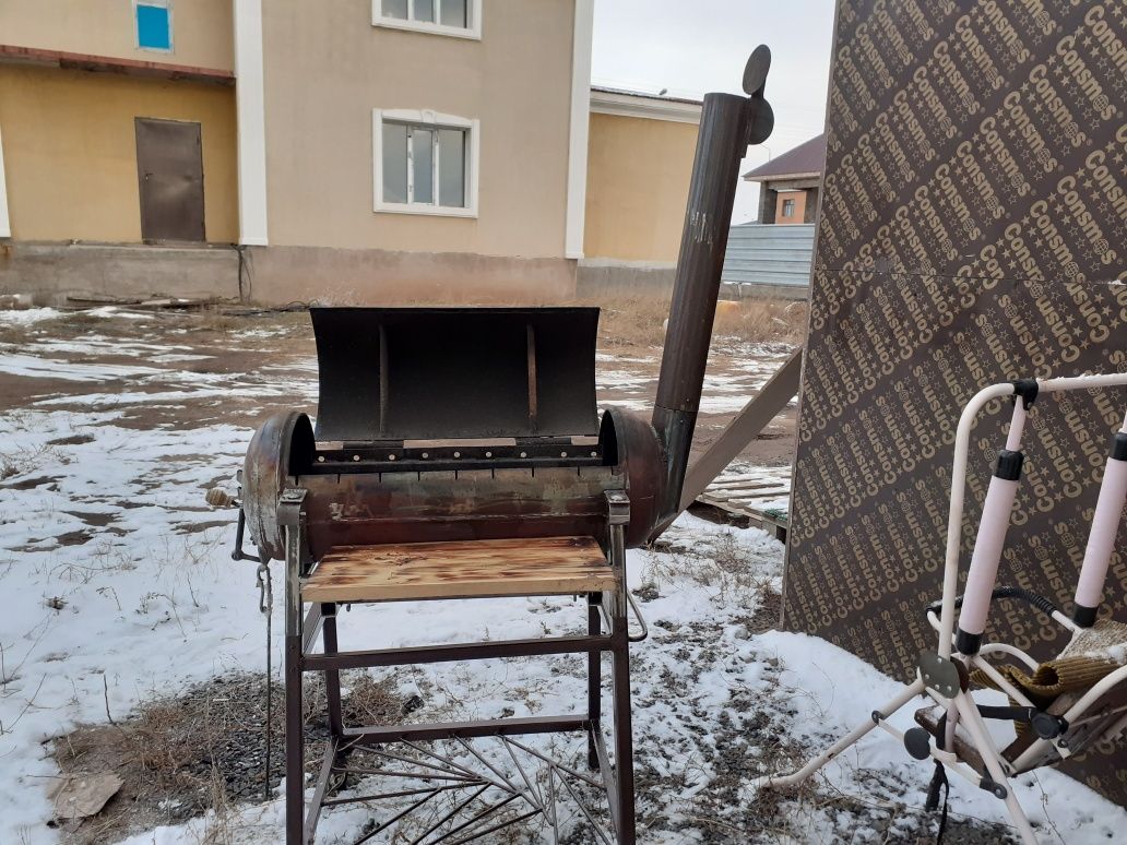 Мангал + поднос для шашлыков в подарок: 110 000 тг. - Туризм Астана на Olx