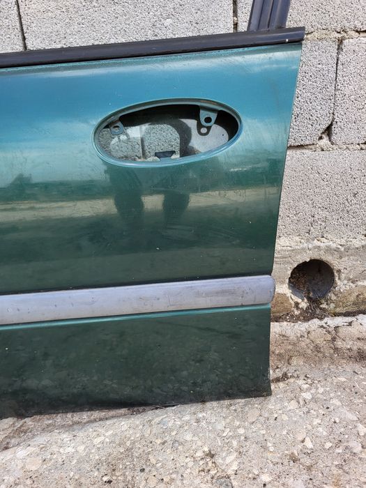 Предна лява врата Renault Laguna 1