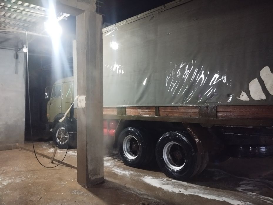 Камаз сотилади болонлари чарчаган  колган жойлари яхши холатда