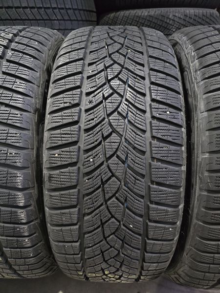 235/45/19 GOODYEAR 4бр