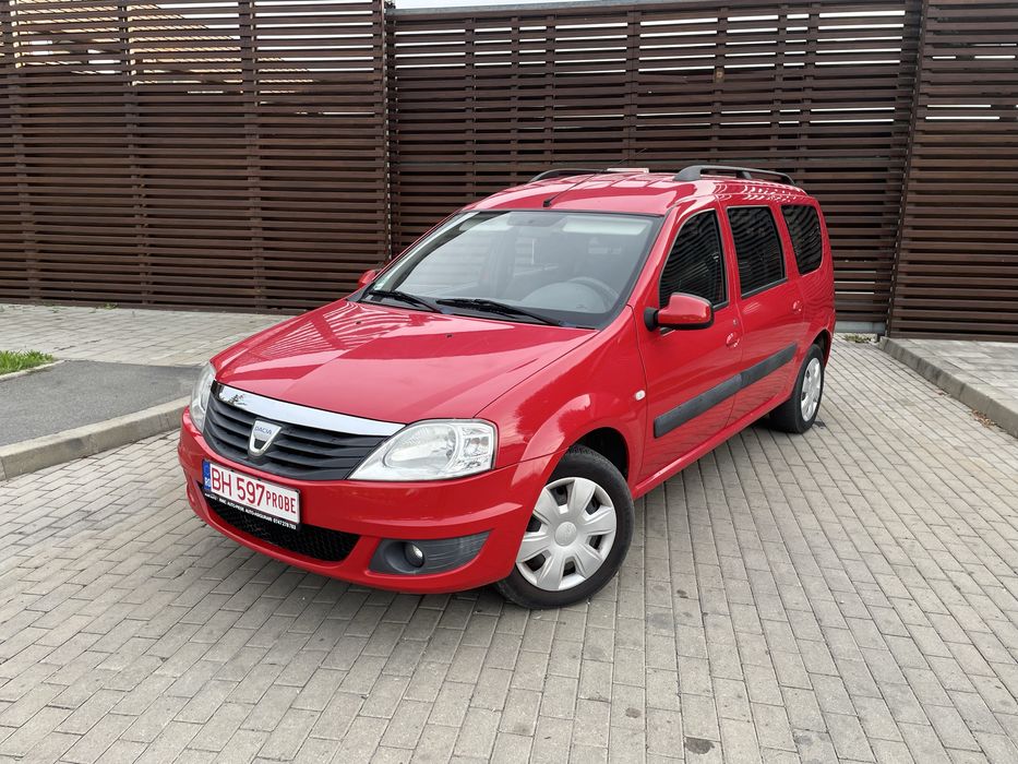 Dacia Logan MCV 1.6 16V LAUREATE 7 Locuri