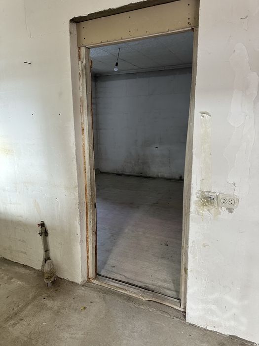 Склад 100м2. Алматы. Барахолка