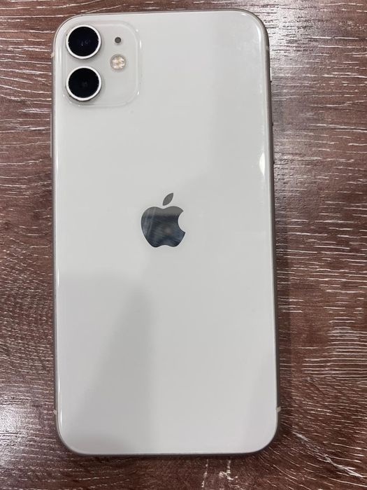 Айфон 11 в отличном состоянии