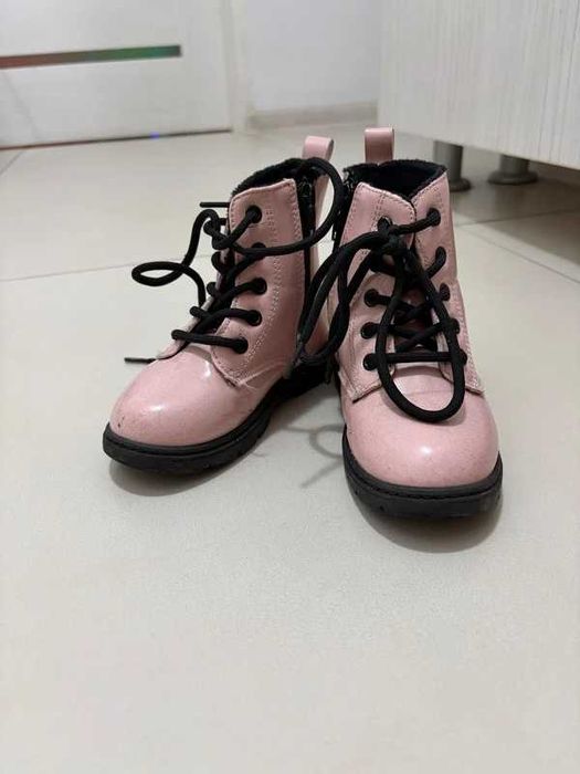 Ghete Sinsay marimea 25