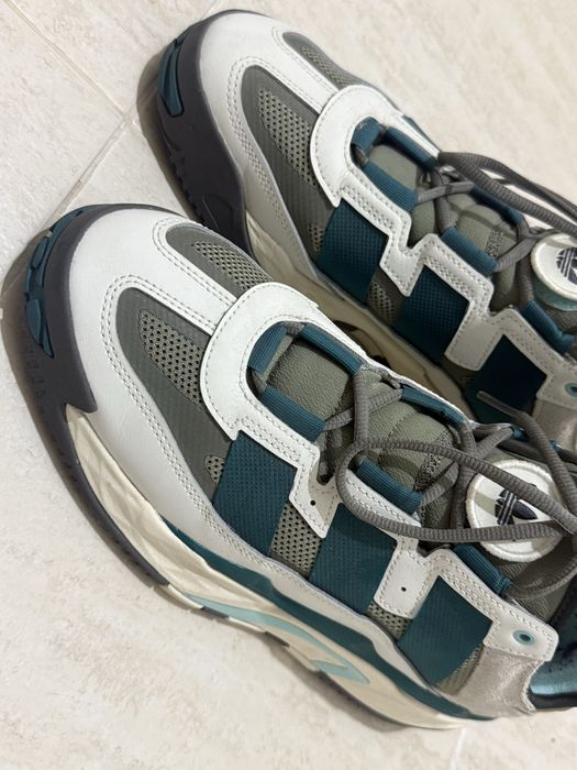 Маратонки adidas