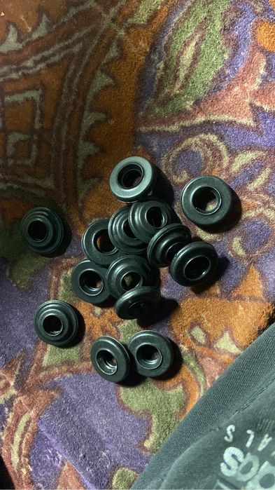 Уплотнительная резина на двери Бмв