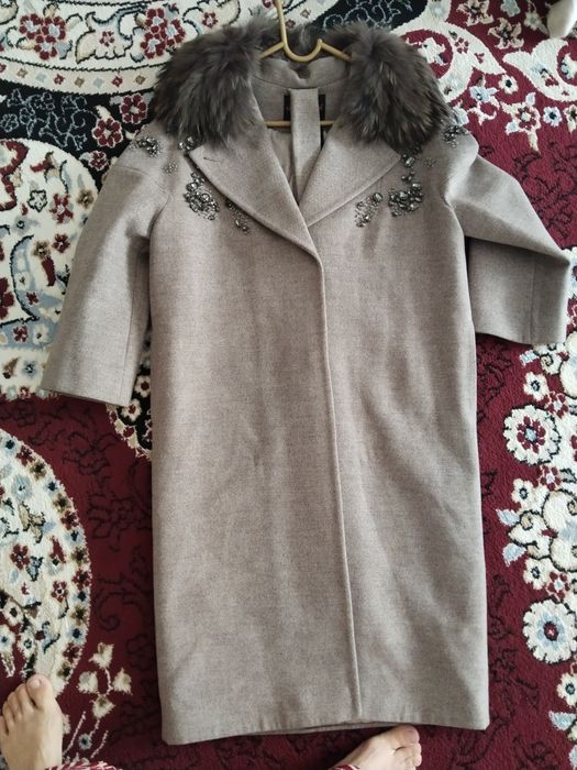 Пальто зимняя , утепленная