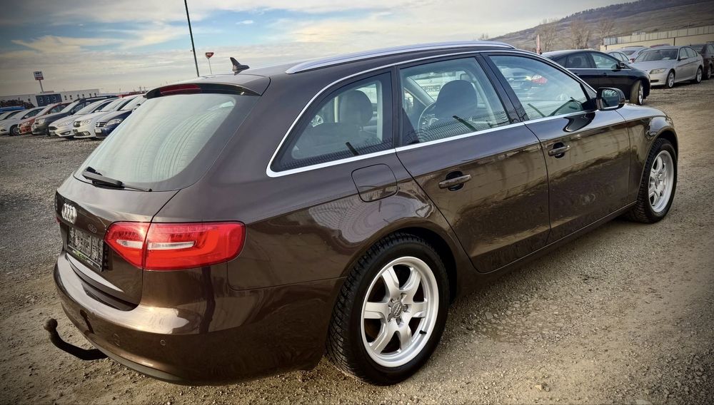 Audi A4 2.0D Facelift 2012 LED Mocha Brown